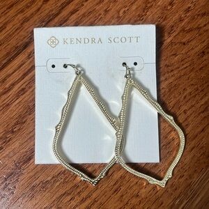 Sophee gold earrings